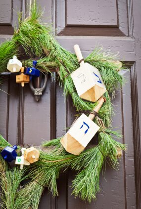 Dreidel wreath